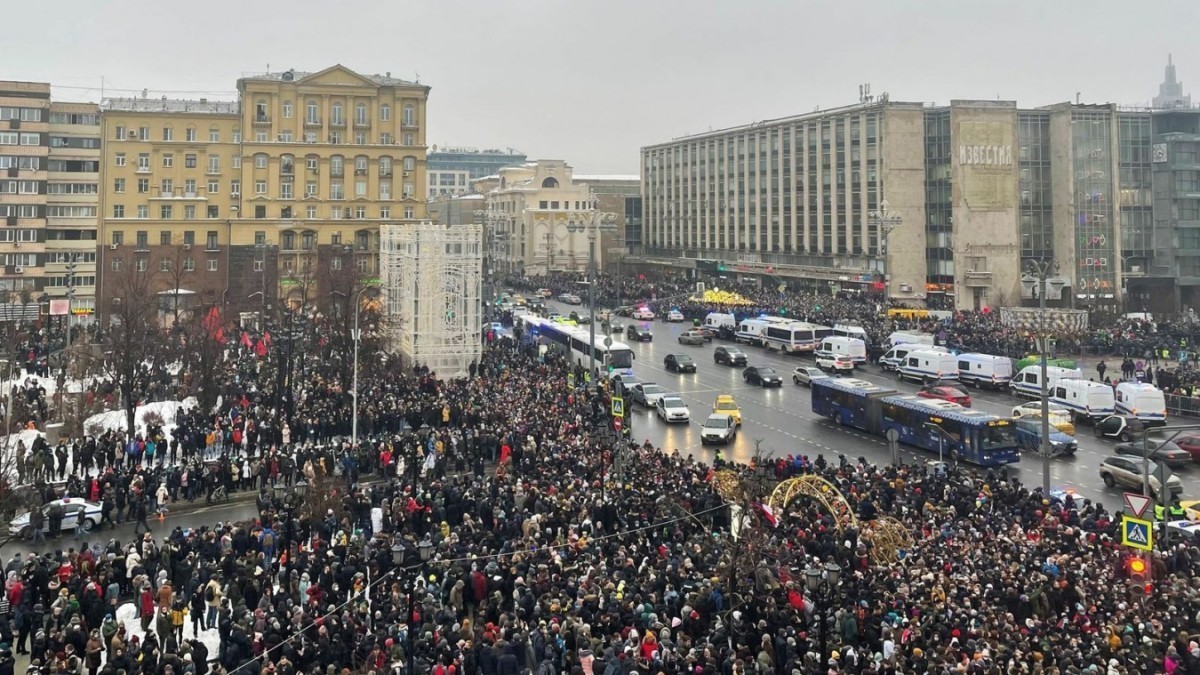 Марафон протестных акций выйдет на пиковую мощность осенью после выборов в Госдуму. Прогнозы экспертов