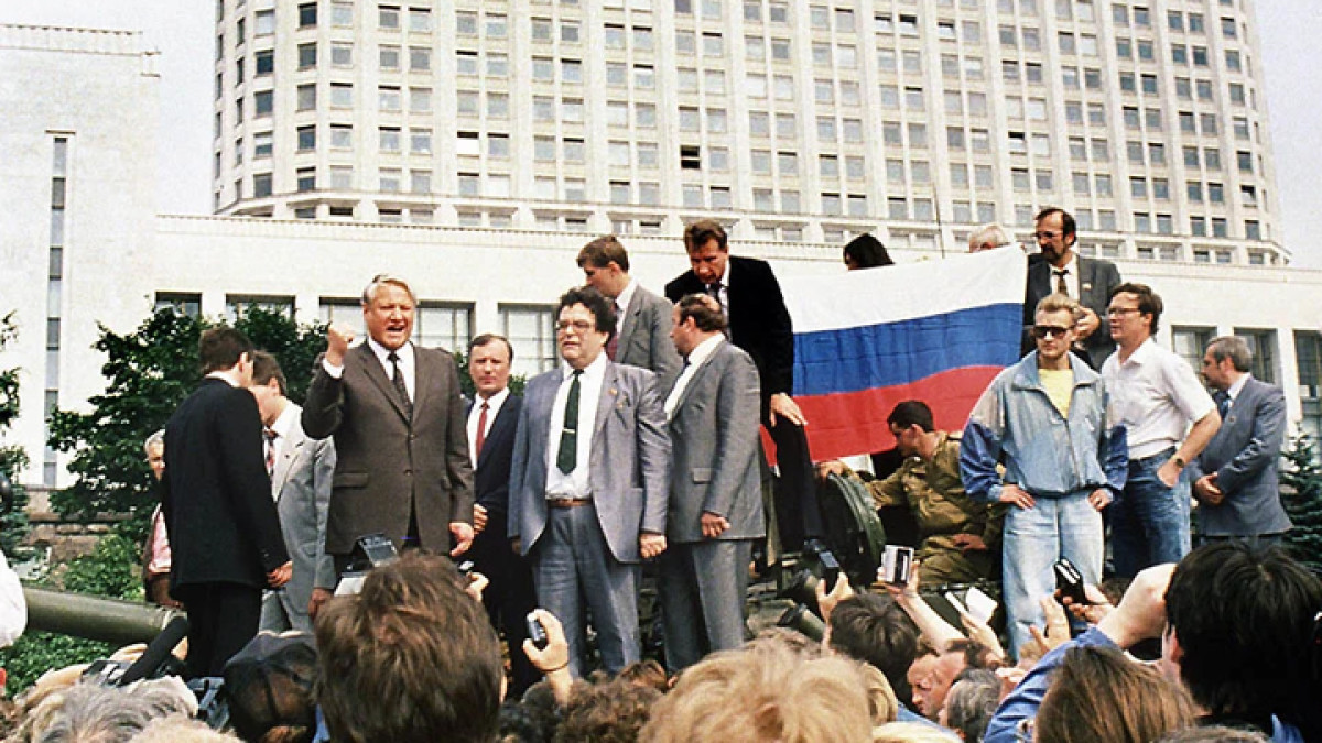 Раскрыта роль олигархов в победе Ельцина на выборах президента в 1996 году