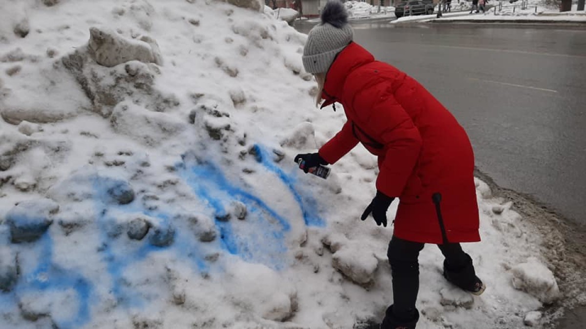Навальный опять поможет убрать в Челябинске кучи снега?
