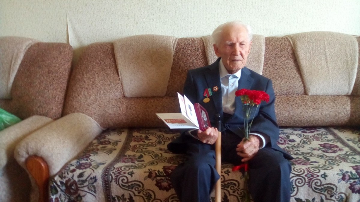 104-летний ветеран войны победил ковид в Челябинске