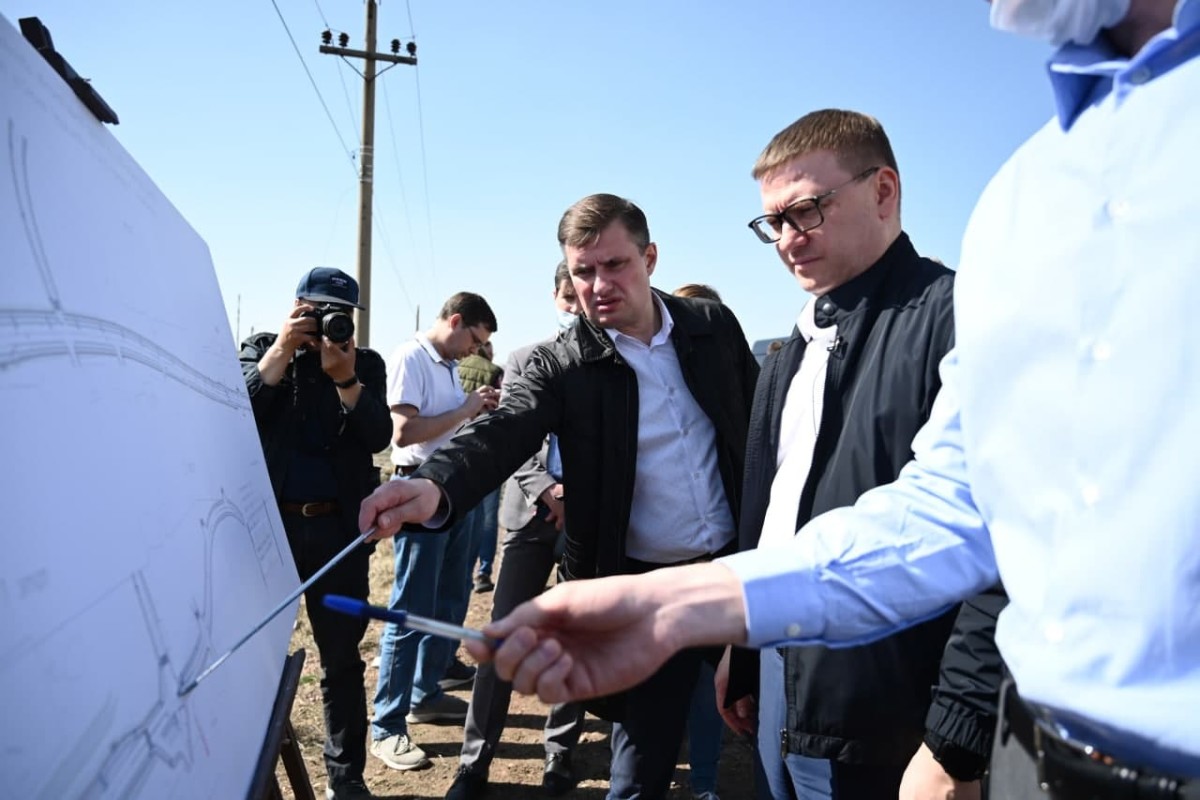 Губернатор Текслер проверил проблемные участки дорог, на которые жаловались жители Челябинска