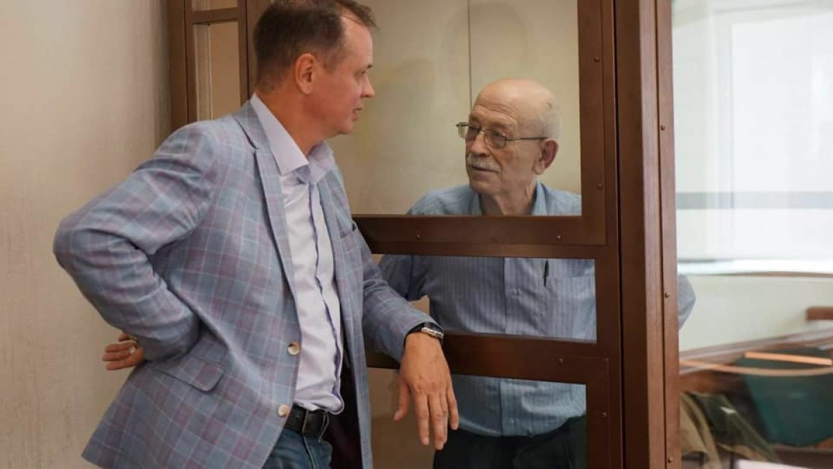 Обвиненный в госизмене 76-летний российский физик умер