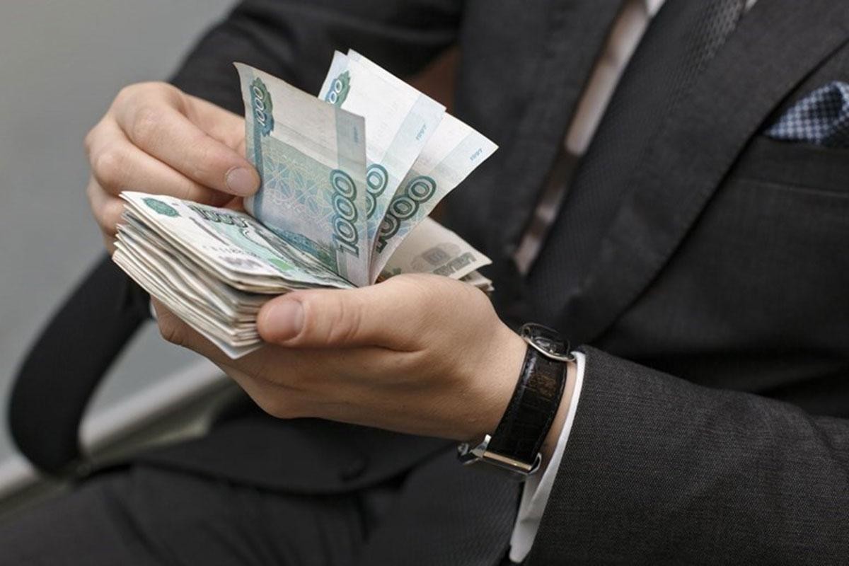Как заставить начальника повысить зарплату, рассказала адвокат Буянова