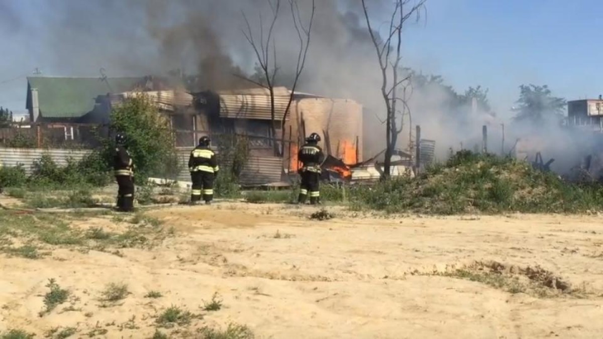 Частный дом сгорел в Металлургическом районе Челябинска