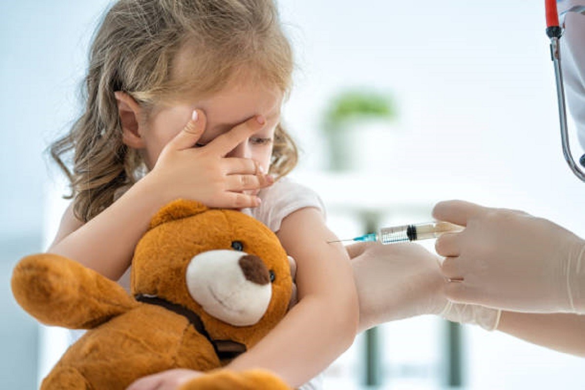 Профессор Шафалинов: вакцинация детей - эксперимент над самым дорогим, что у нас есть