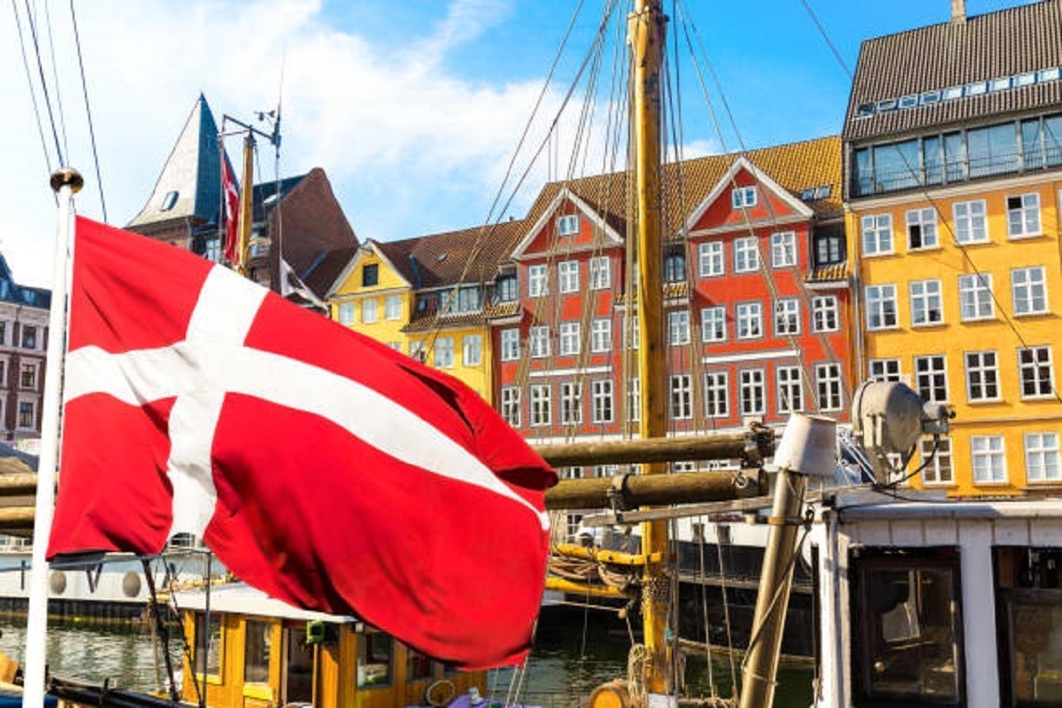 Будет ли мировая отмена противоэпидемических мер, как это сделала Дания?