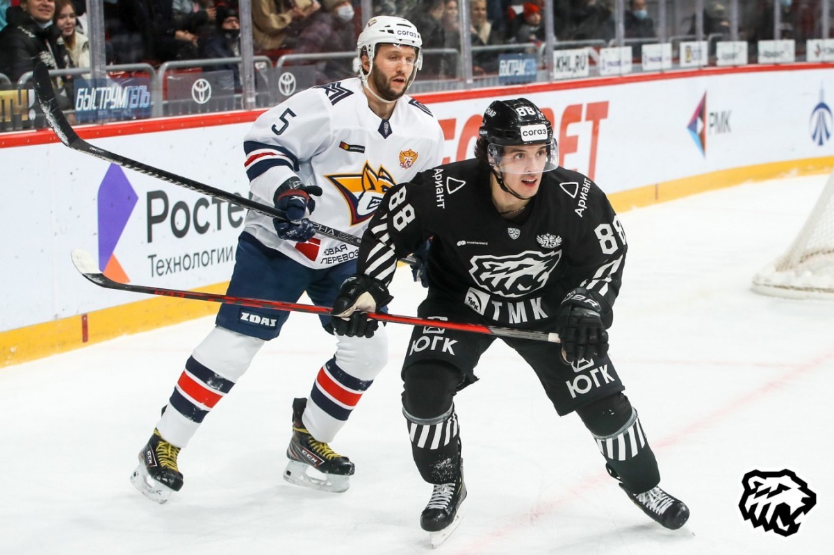 18 шайб Никиты Тертышного вывели челябинского хоккеиста в топ снайперов чемпионата КХЛ