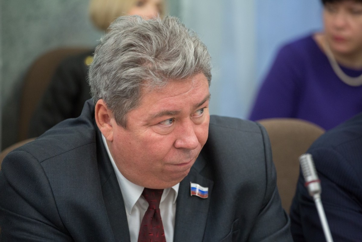 Арестованный глава отделения Пенсионного фонда России в Челябинской области сохраняет работу