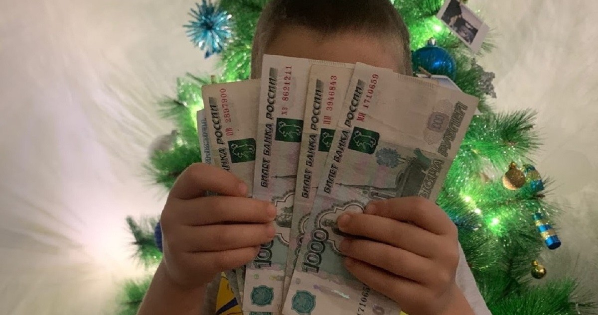 Выплаты от Путина на детей в декабре будут: ждут и надеются родители