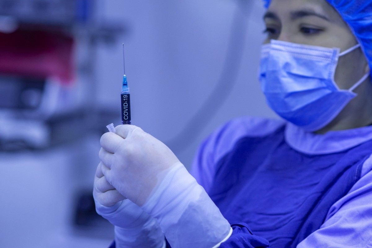Японцы готовят ковидную вакцину, которая защитит человека на всю жизнь