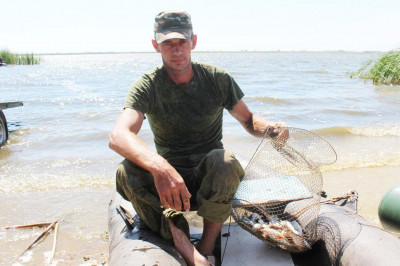 Хороший улов. На Дне рыбака в Варненском районе Челябинской области, июль 2019 года