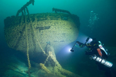 Затонувший в озере Мичиган 140 лет назад корабль