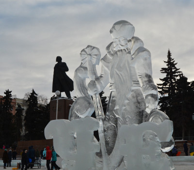 Ледовый городок в Челябинске. Фото Сергея Белковского.