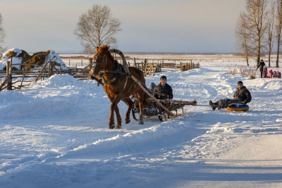 Зимой в деревне - фото Анатолия Шулепова.