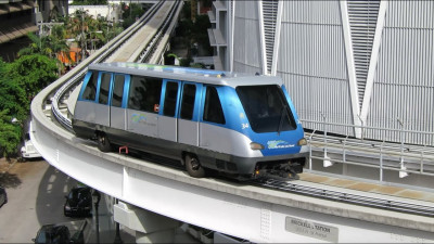 Metromover в Майами. Фото из открытых источников