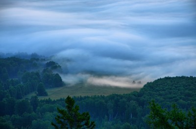 Туман на Южном Урале. Фото Олега Лабастова.