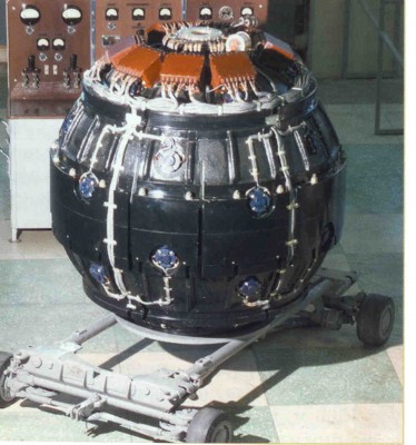 Первый атомный заряд РДС-1