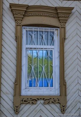 Окна с резьбой. Дом Ахунова в Челябинске
