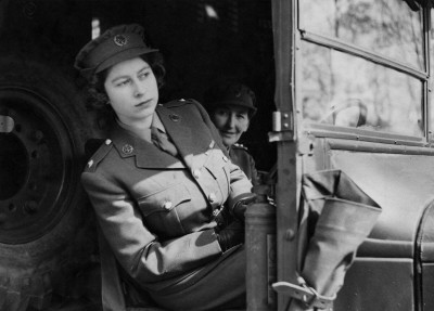 Принцесса Елизавета в 1945 году