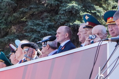 День Победы 9 мая 2018 года. Фотограф рядом с губернатором Борисом Дубровским
